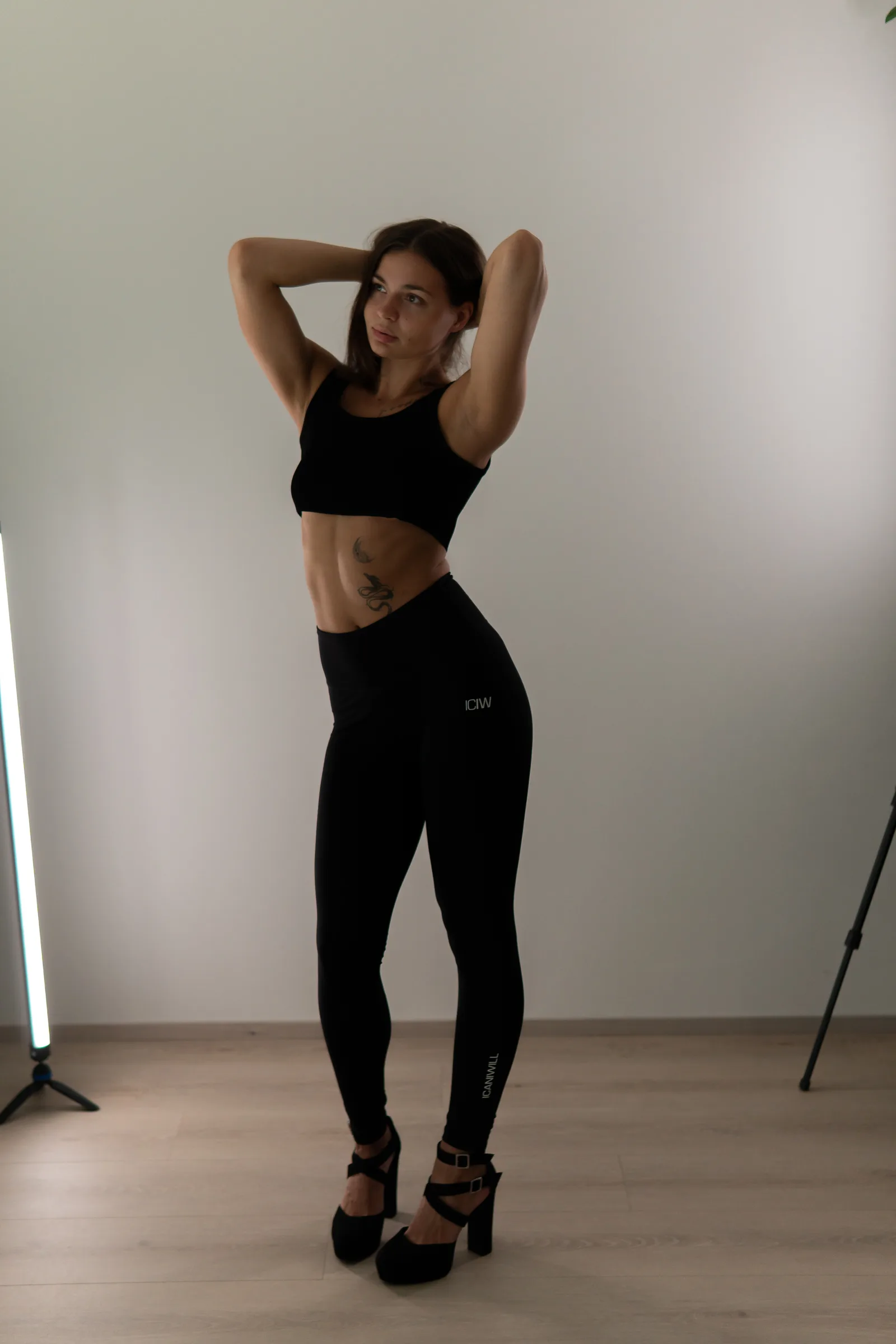 Studio minimalist - white background